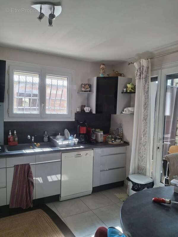 Maison à MONTELIMAR