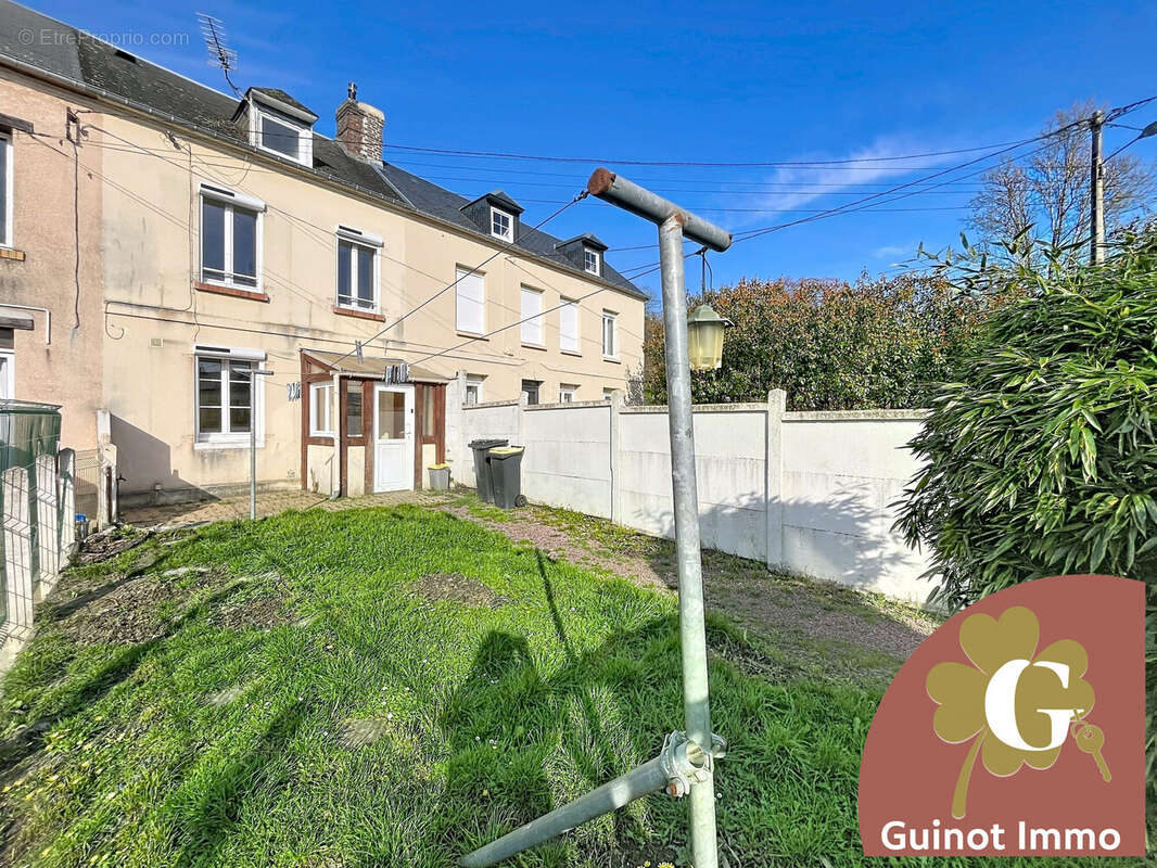 Maison à LILLEBONNE