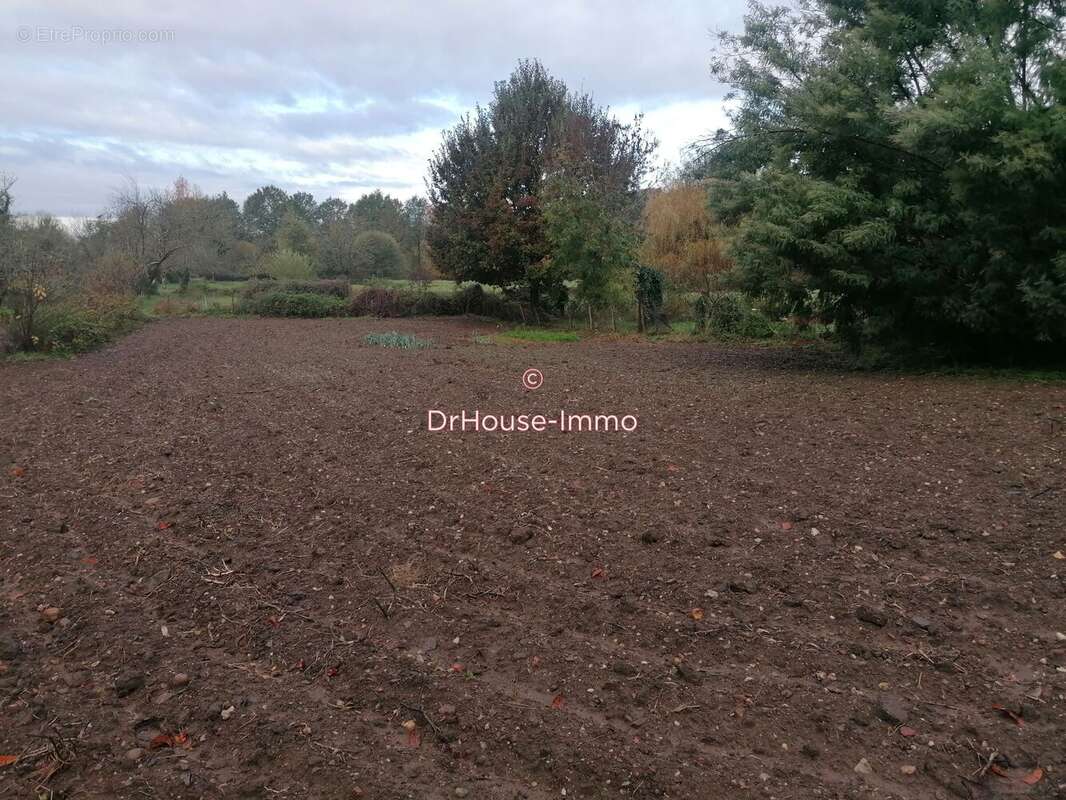 Maison à BIARS-SUR-CERE