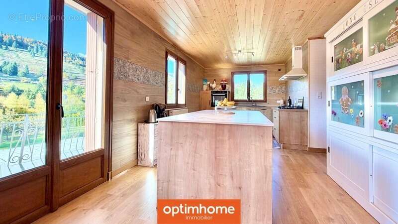 Maison à SAINT-MAURICE-SUR-MOSELLE