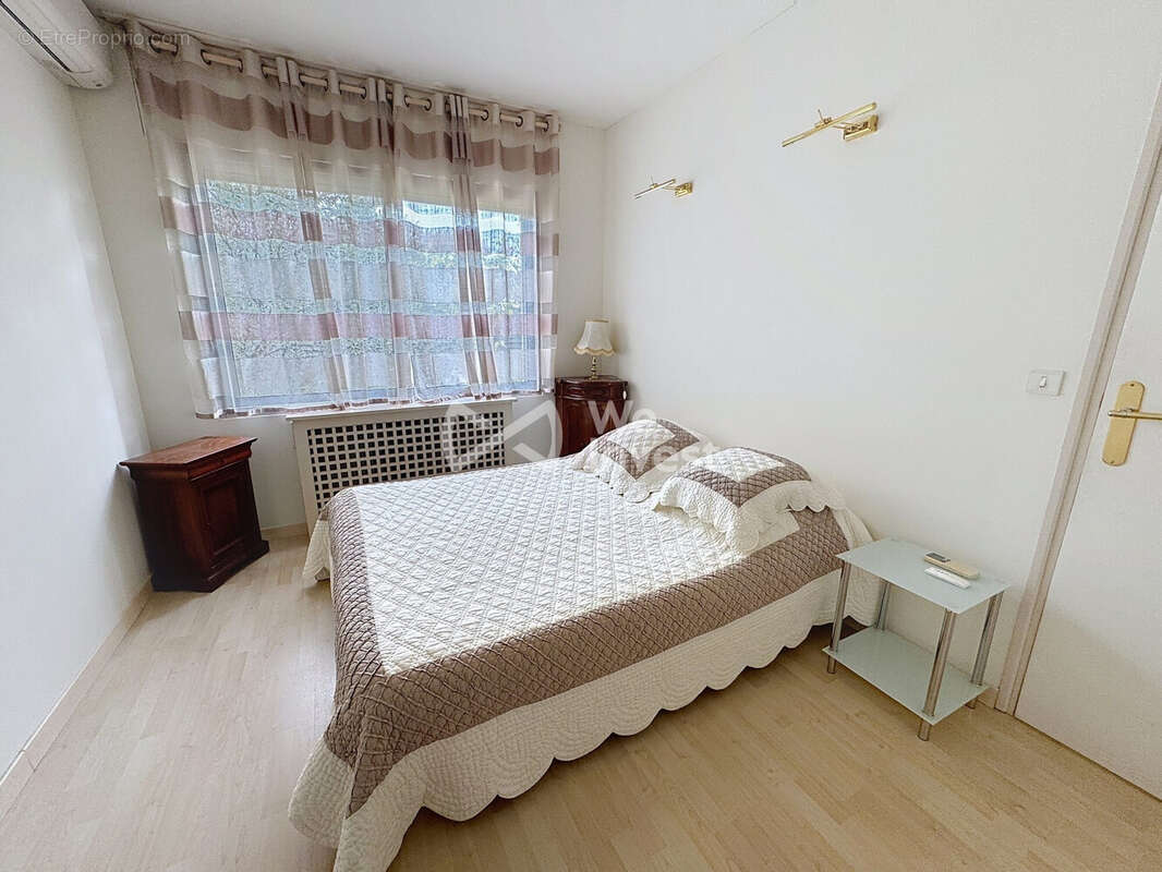 Maison 230 m² à Saint-Jean-De-Vedas  - photo 7