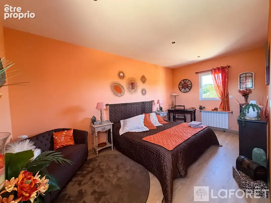 Grande maison familiale de standing avec jardin paysagé, piscine et belles prestations - photo 14