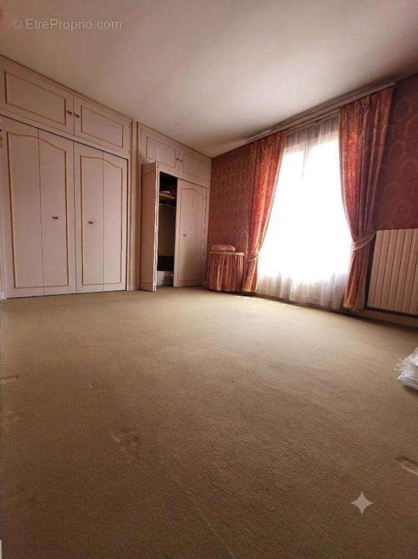 Maison de 226 m2 dans le centre de Courtenay - photo 7