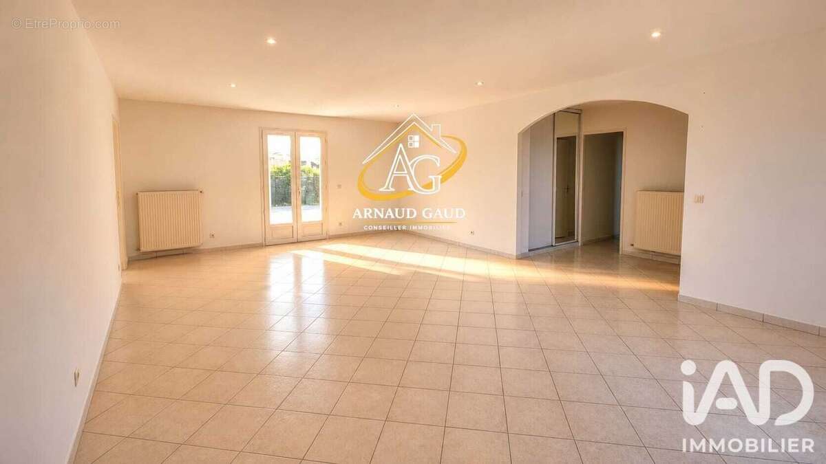 Photo 2 - Maison à BRESSOLS