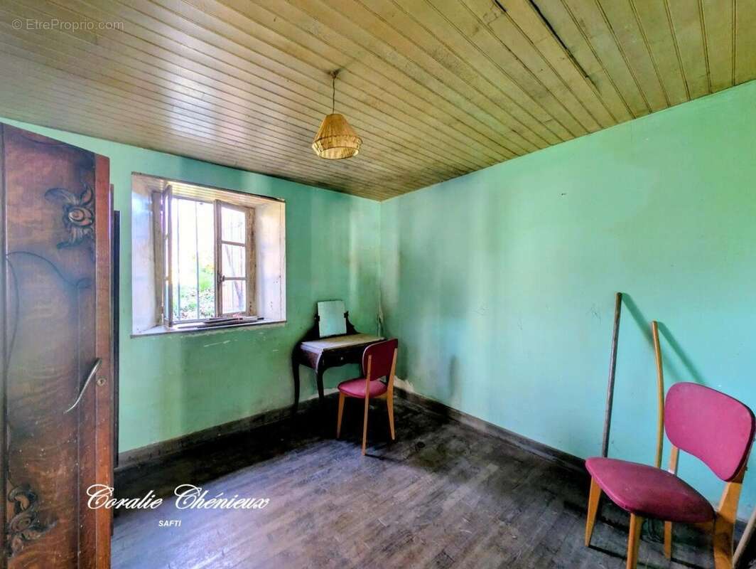 Maison 50 m² à Sarroux  - photo 4