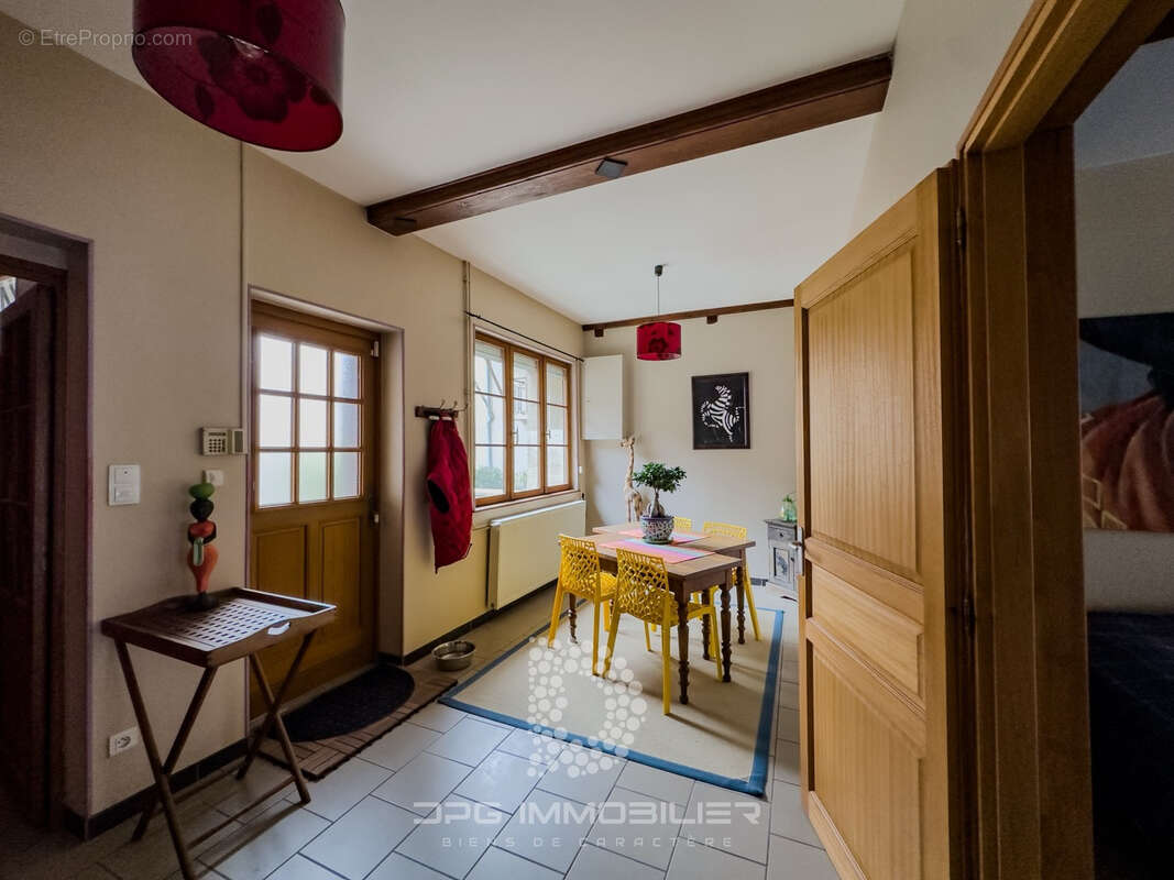 Maison de caractère - 308 m2 - Côte chalonnaise - photo 5