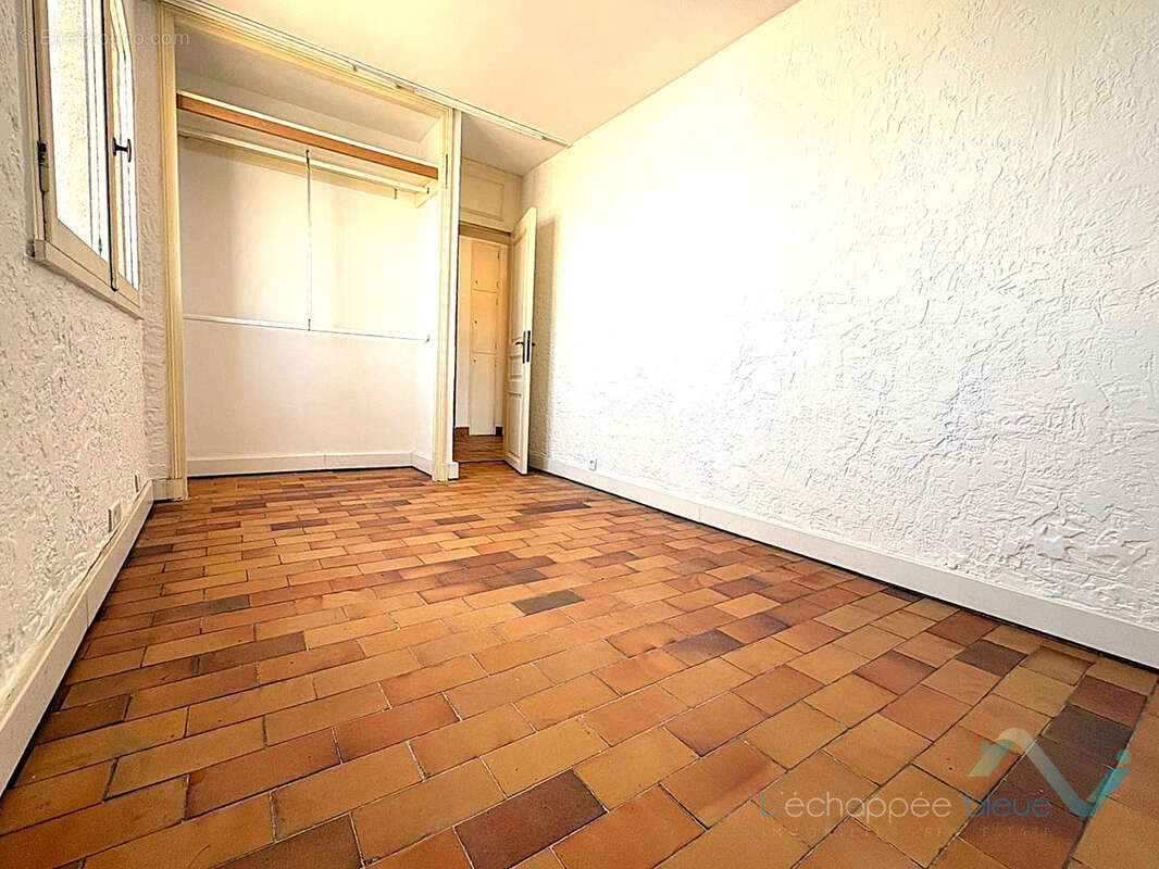 Appartement à COGOLIN
