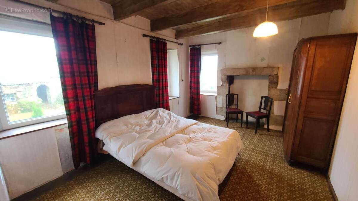 Maison à PLOUGONVEN