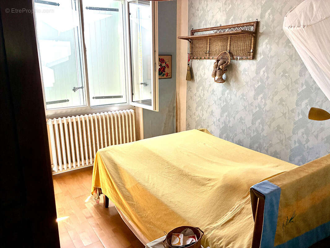 Maison à SAINTE-LIVRADE-SUR-LOT