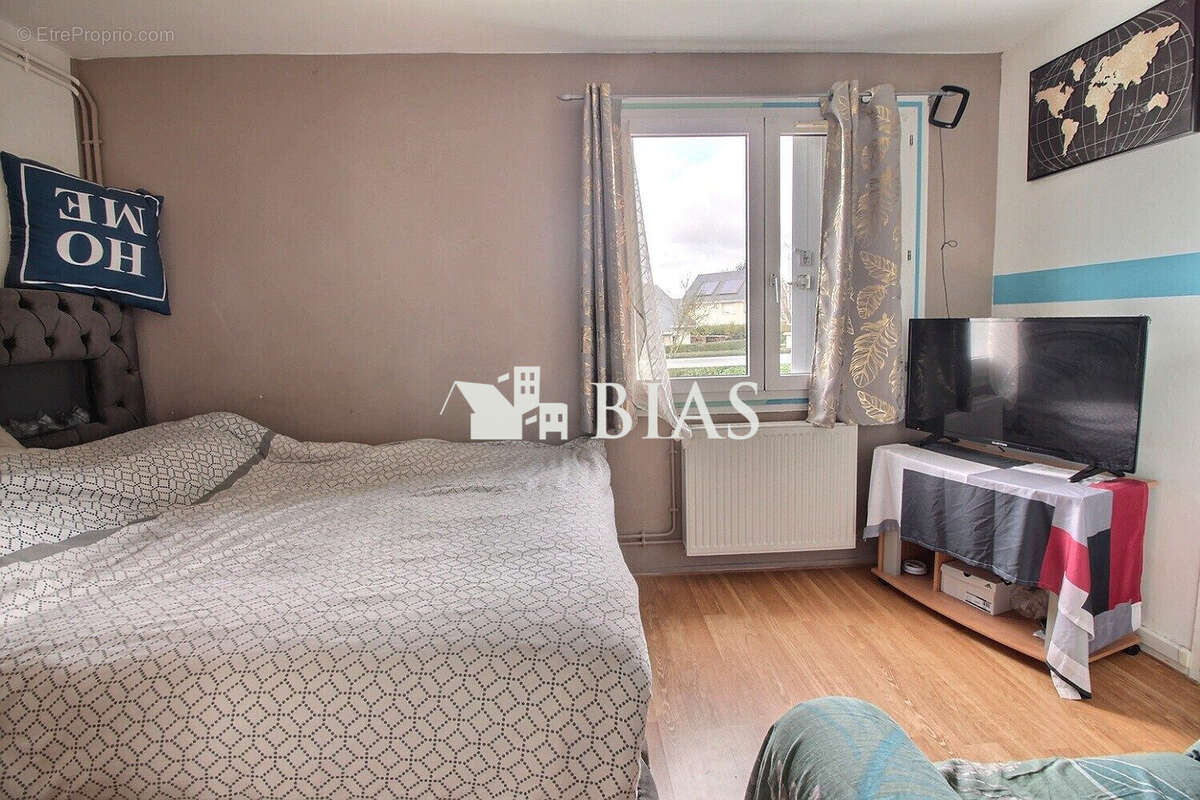 Maison à LE NEUBOURG