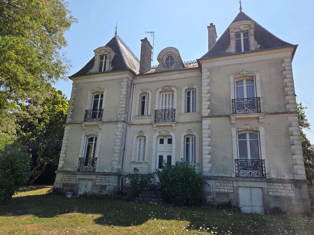 Maison à SAINT-REVERIEN