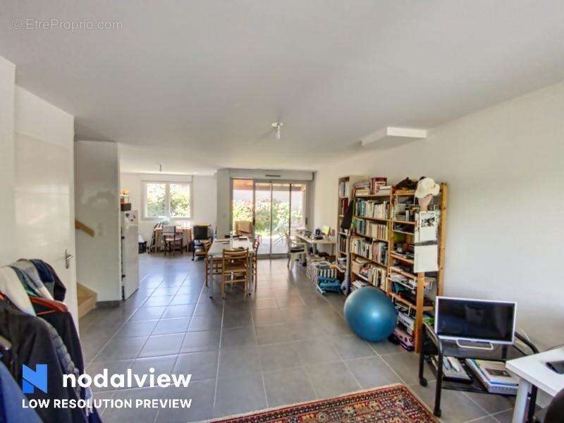   - Maison à RAMONVILLE-SAINT-AGNE