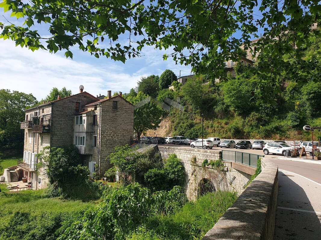 Appartement à LEVIE