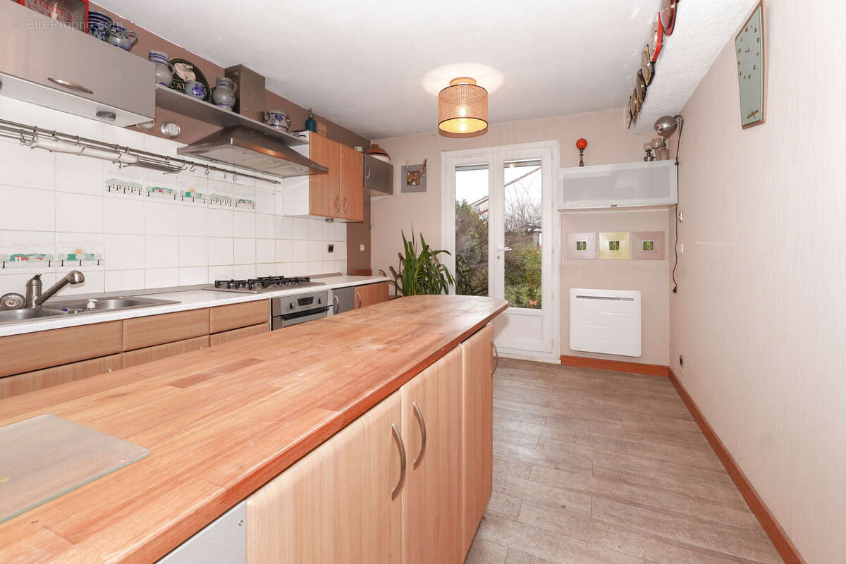 Maison à PONT-DU-CHATEAU