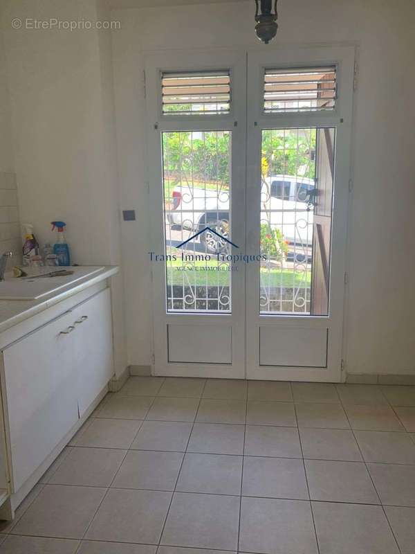 Appartement  T4 à Acajou - photo 3