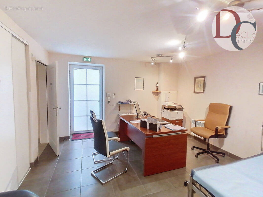 Photo 1 - Commerce à LIANCOURT