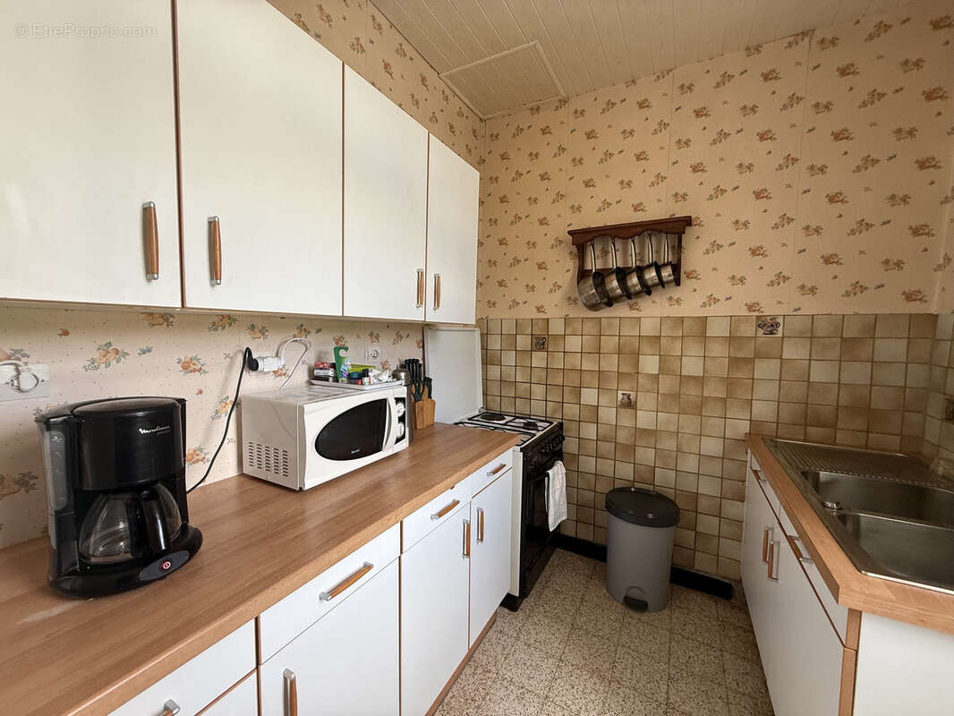 Maison située à Famechon - photo 6