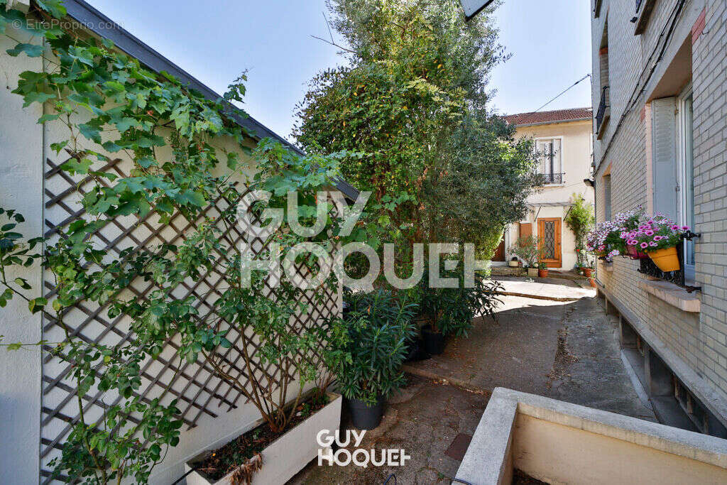 Appartement à ISSY-LES-MOULINEAUX