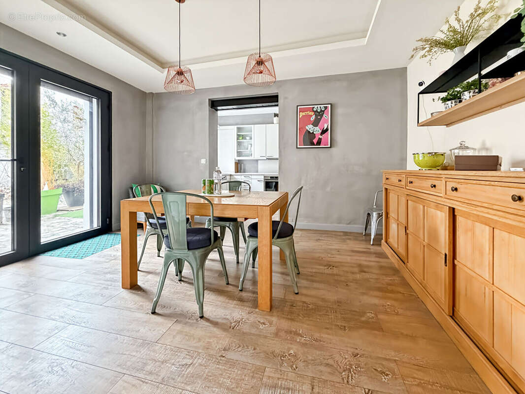 Maison à MONTREUIL