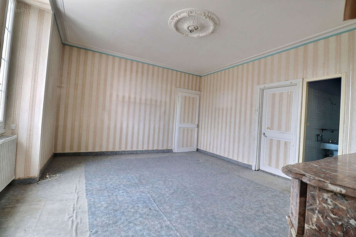 Appartement à SAINT-SEBASTIEN-SUR-LOIRE