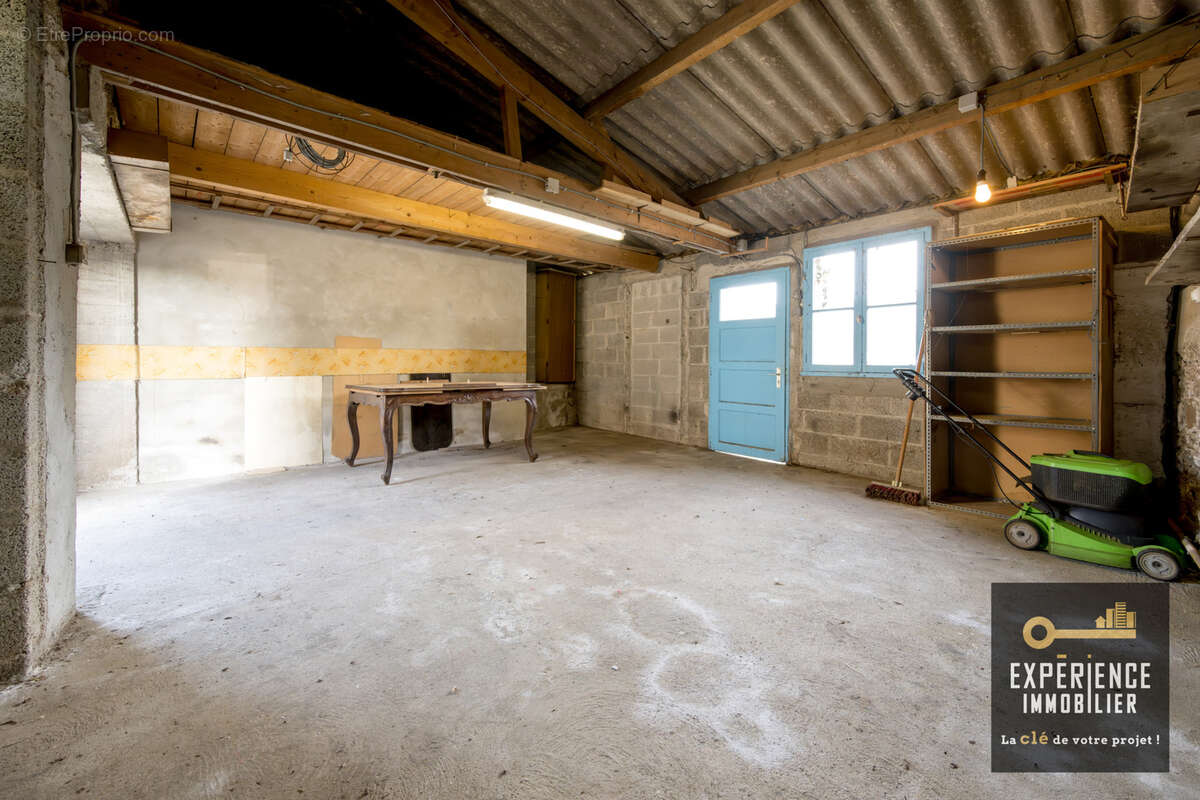Maison à QUINTIN