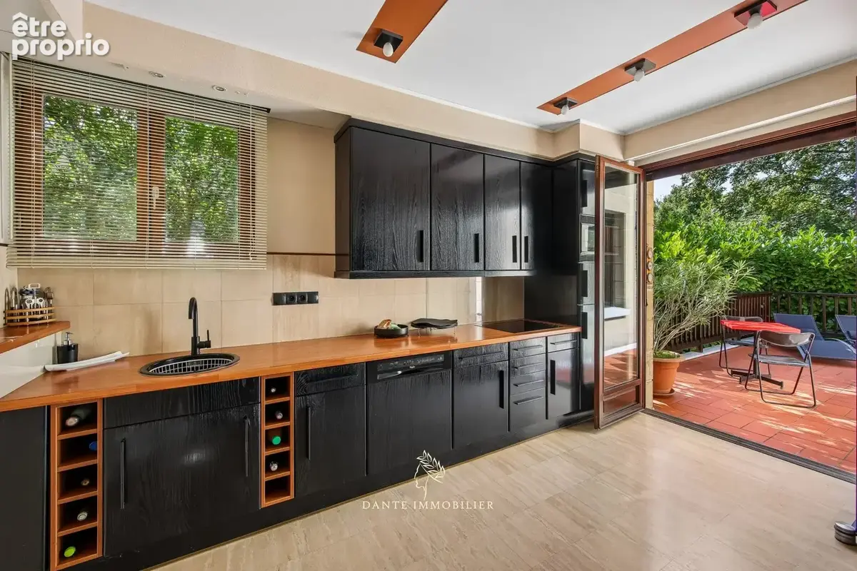 Maison d’architecte familiale avec jardin, terrasses et vue dégagée - photo 6