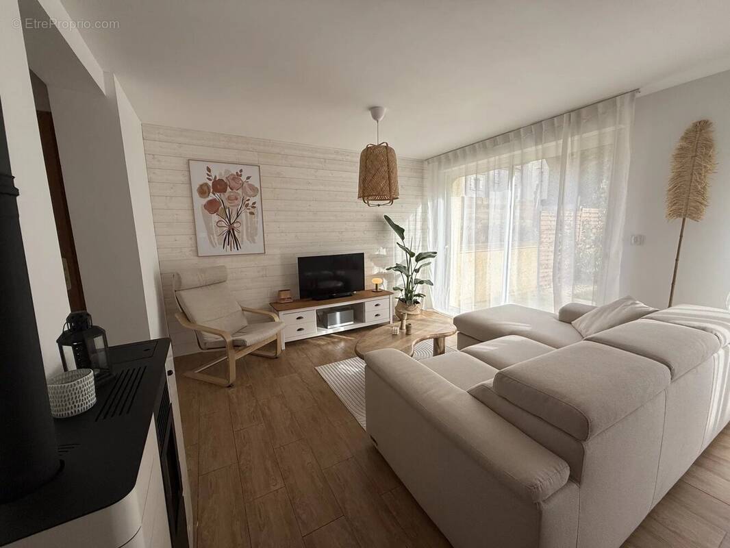 Maison à SAINT-CHERON