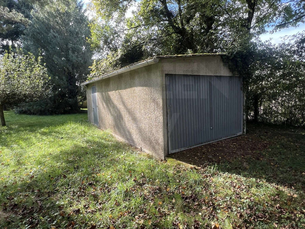 Maison à SAINT-MARTIN-DES-CHAMPS