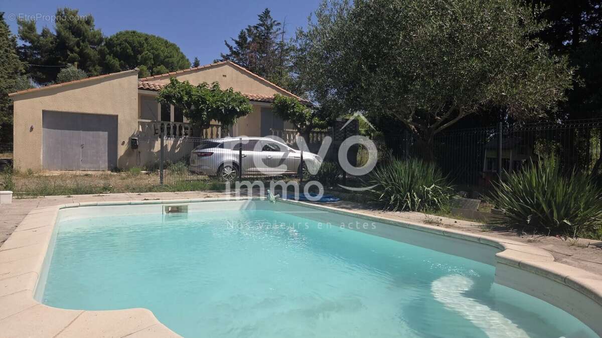 SAINT PARGOIRE: Villa PP de 108 m² avec piscine et garage sur 1485 m² de terrain hors lot - photo 2