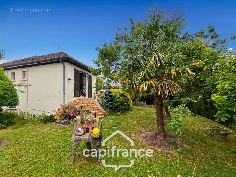 Maison à CHAMPIGNY-SUR-MARNE