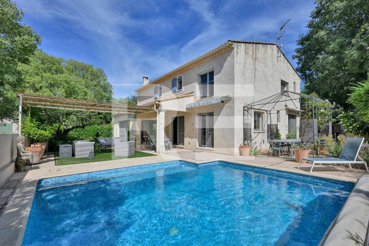 Maison à NIMES
