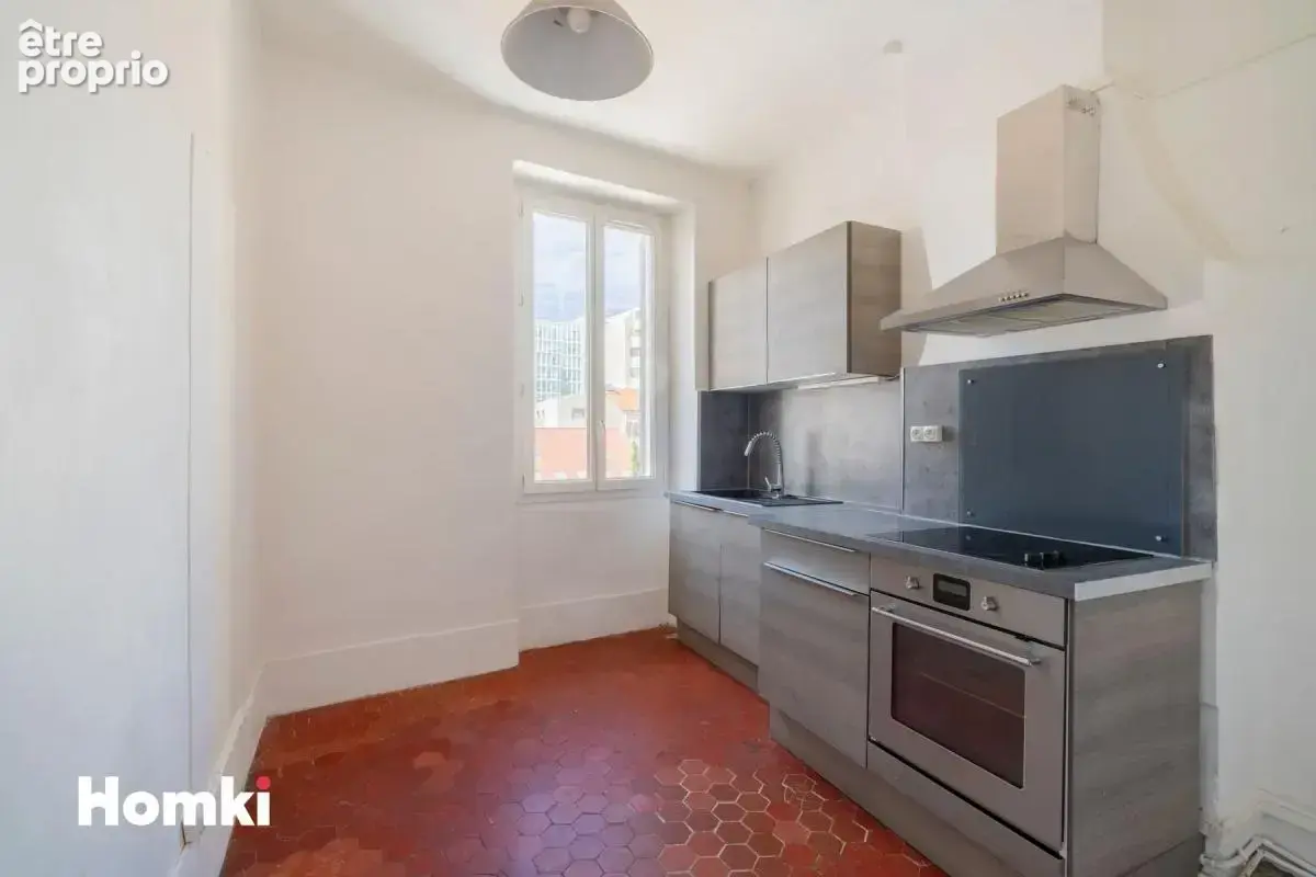Appartement à MARSEILLE-6E