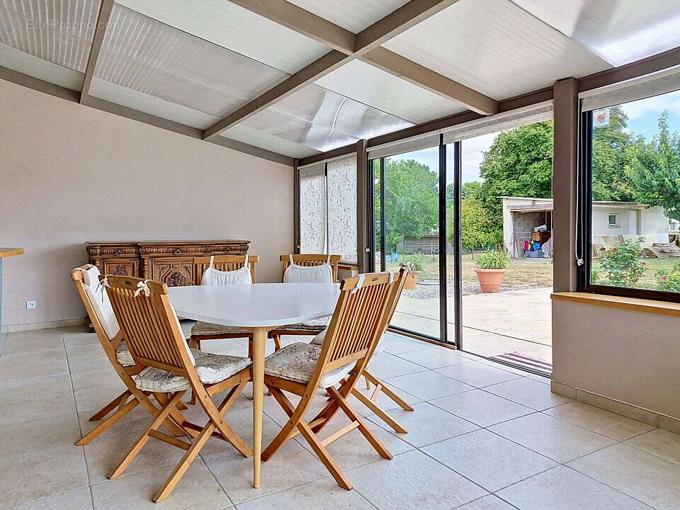 Maison 6 pièce(s) 170 m2 - photo 4