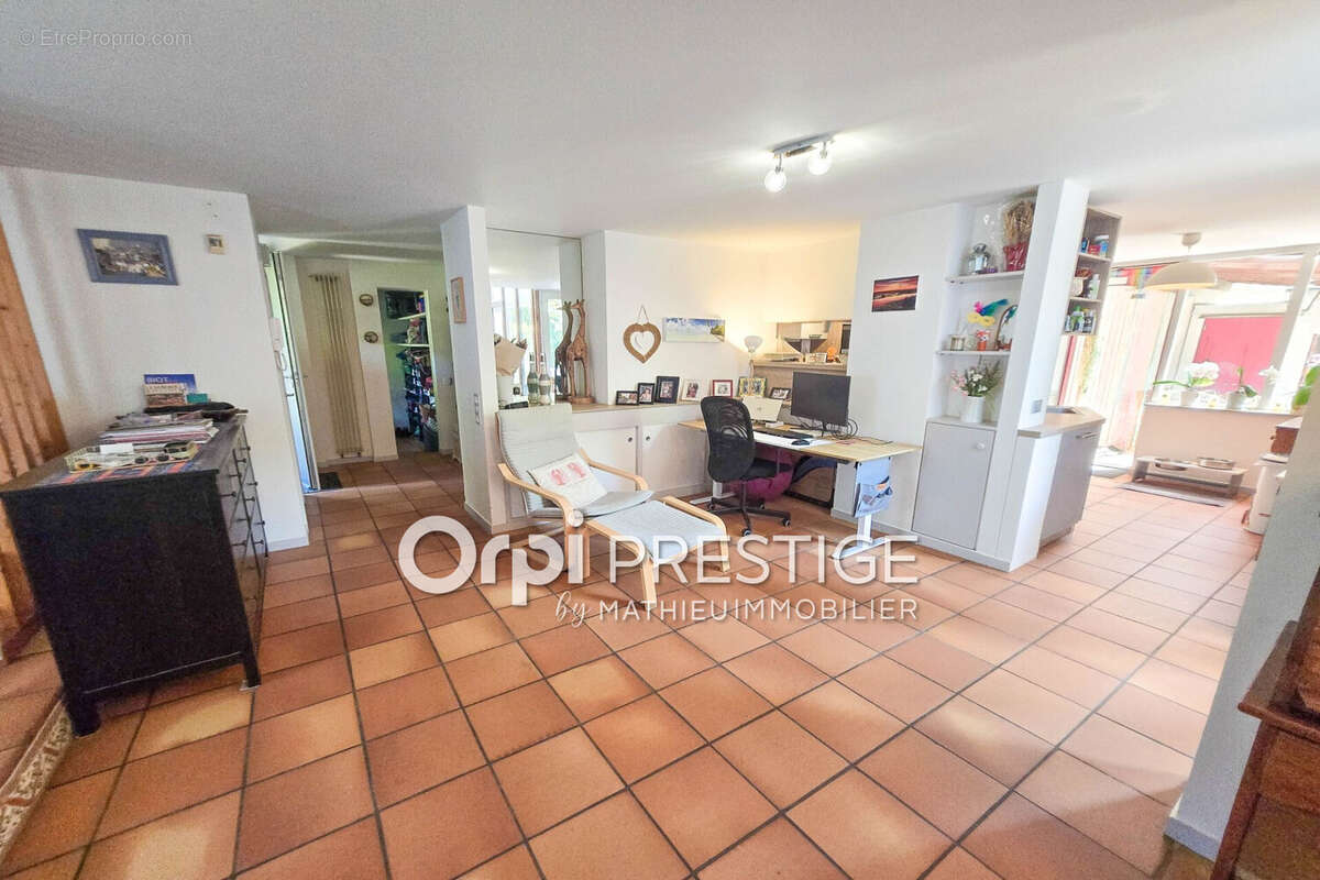 Maison à BIOT