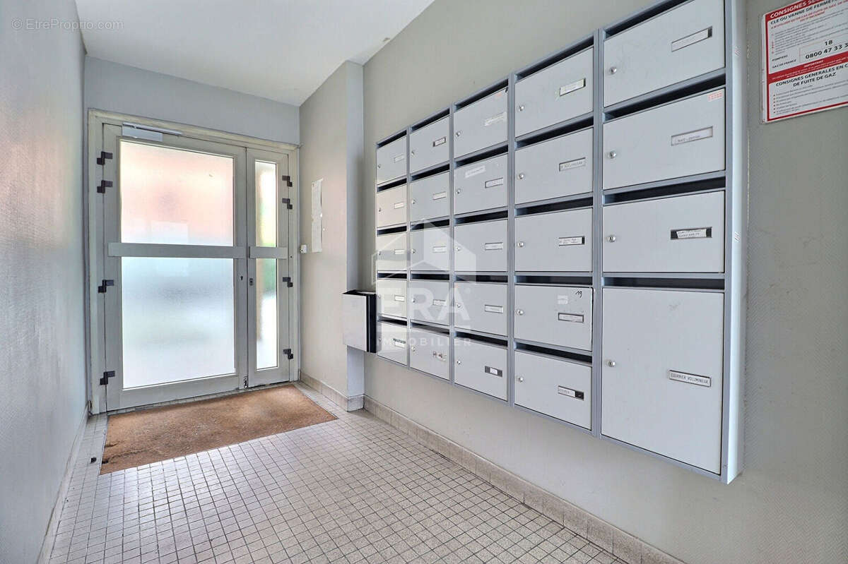 Appartement à AUBERVILLIERS