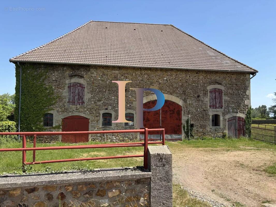Maison à CHARLIEU