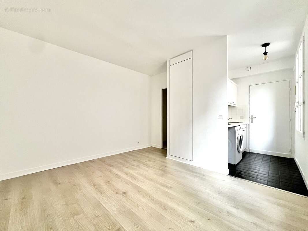 Appartement à PARIS-10E