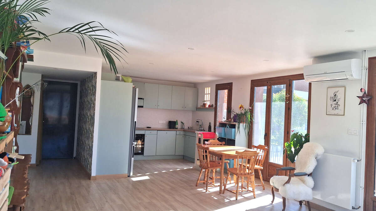 Appartement à MARSEILLE-16E