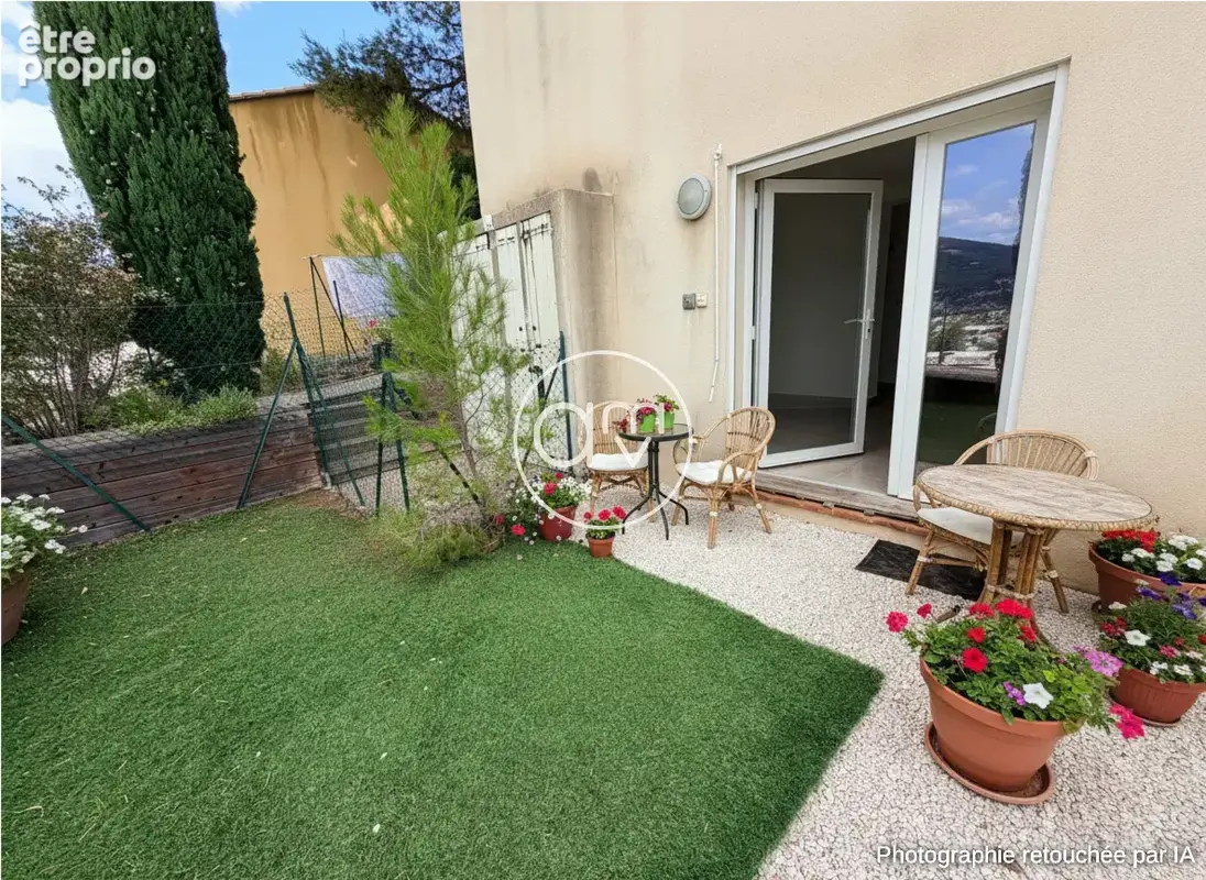 Appartement T2 avec vue - rez de jardin - parking - photo 2
