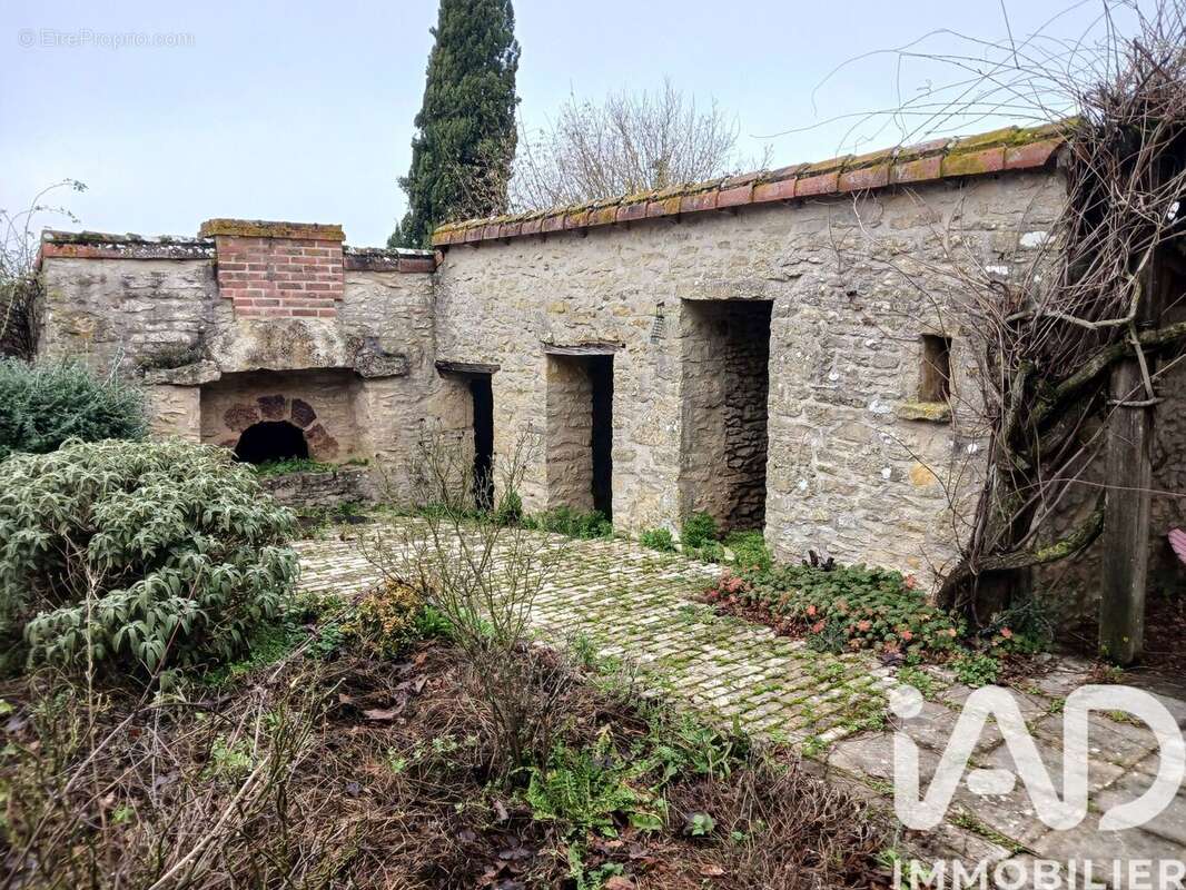 Maison 214 m² à Jousse  - photo 4