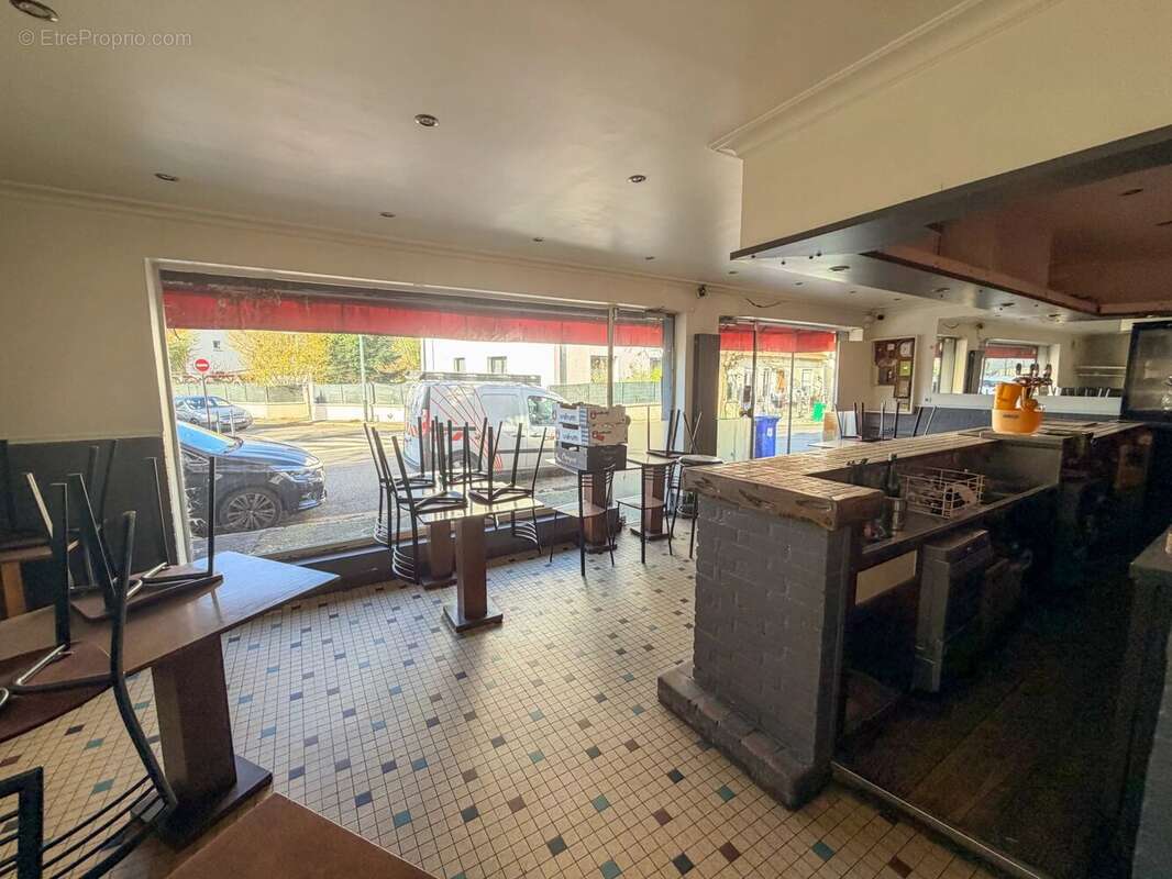 Commerce à LE RAINCY