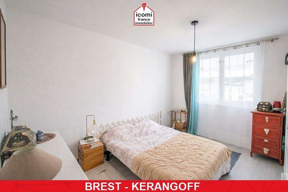 Finistere - brest (29200) - a vendre - appartement 85 m² - trois chambres - piece e vie 30m² - dalle beton - balcon - loggia - photo 6