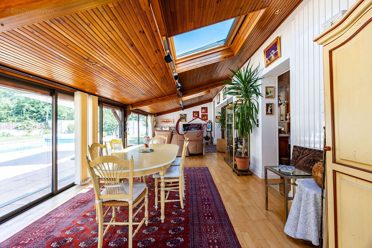 Maison familiale avec piscine , grand garage et studio indépendant MONTUSSAN - photo 14