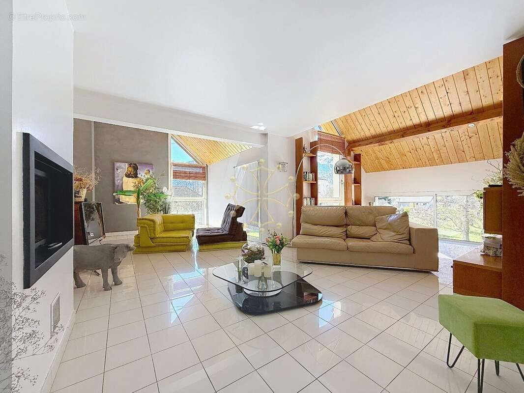 Maison à JUZET-DE-LUCHON