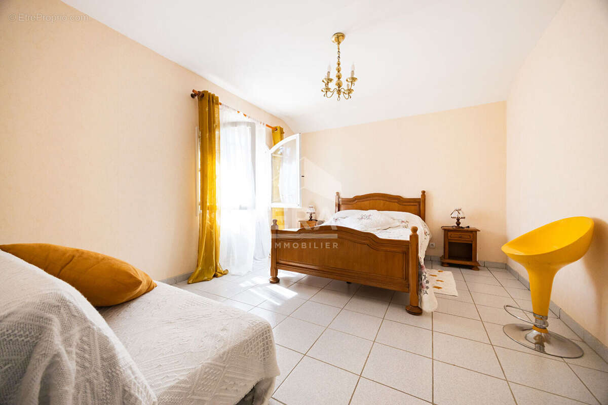 Maison 245m² à les cluses - photo 13