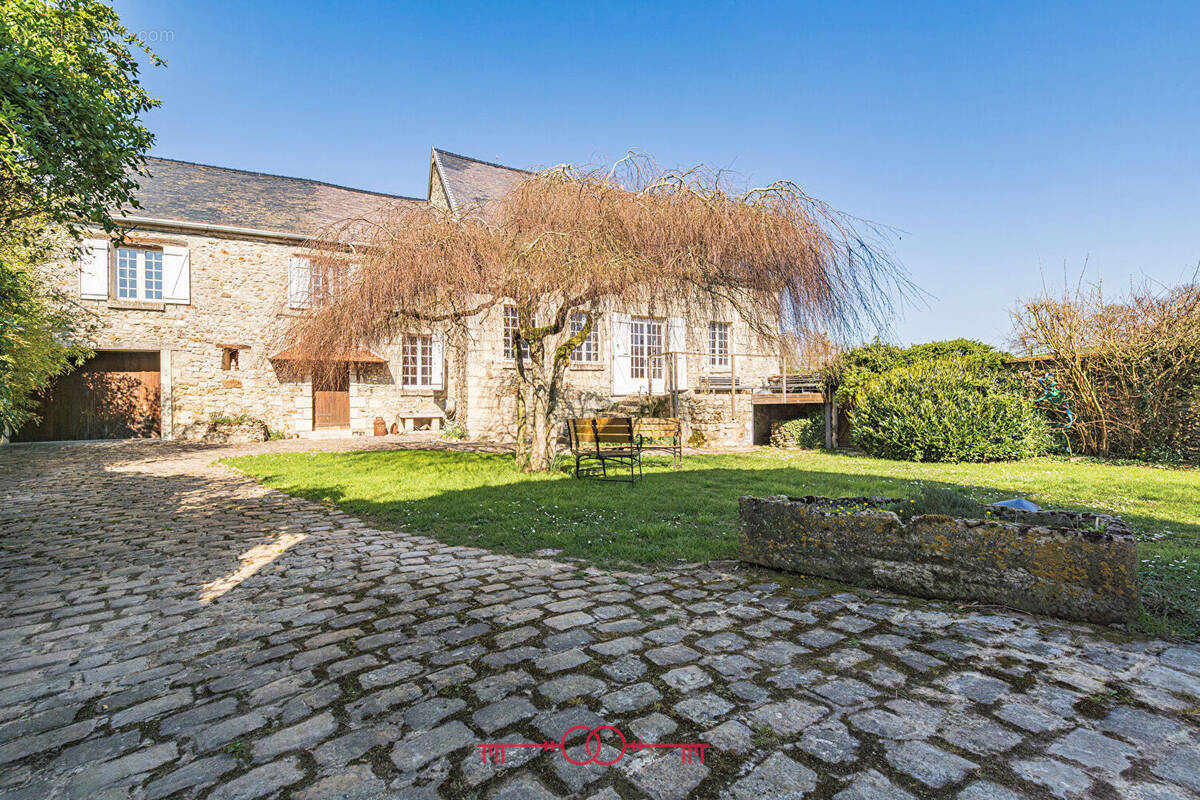 Maison à COULONGES-COHAN