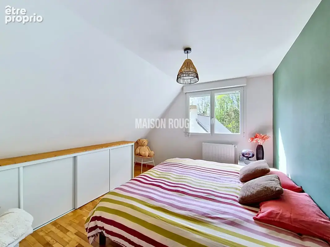 Maison rénovée 4 chambres avec sous-sol et jardin - Quartier calme proche du centre-ville  de DINAN - photo 15