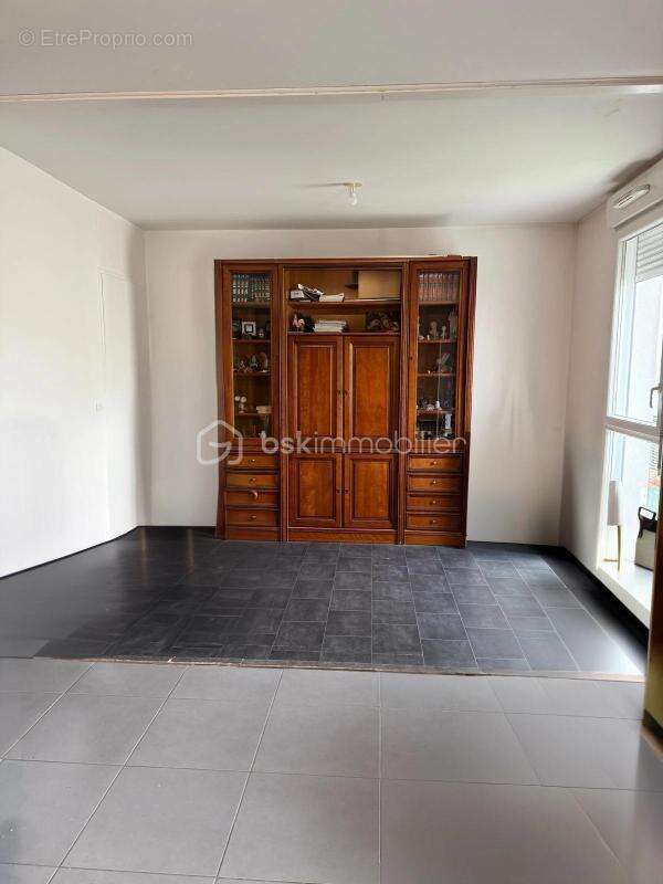Appartement à FLEURY-MEROGIS