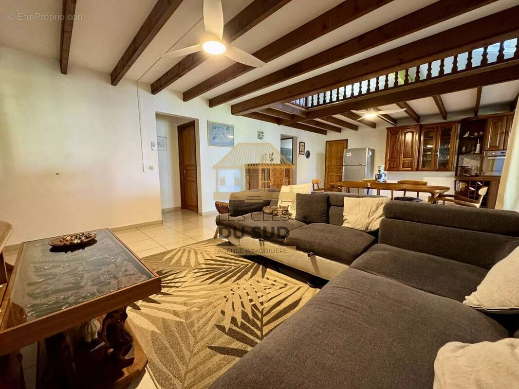 Maison familiale de 4 chambres avec garage fermé - photo 12