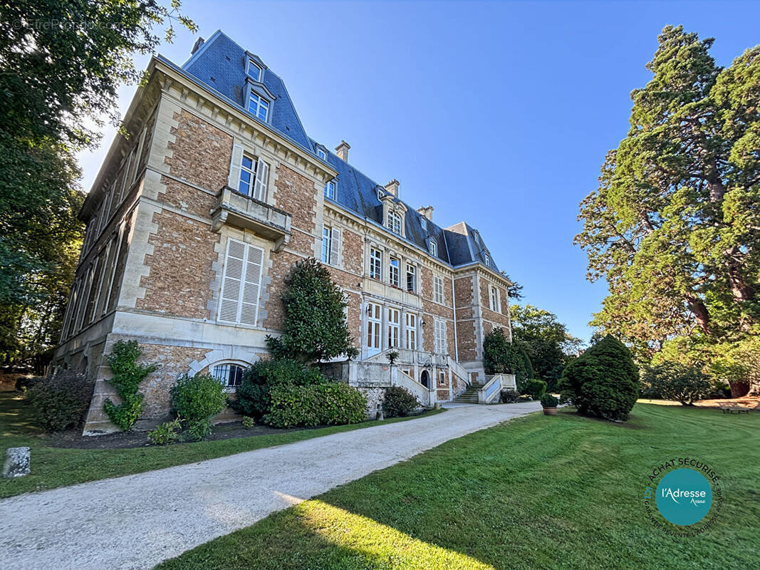 Appartement à GUIGNEVILLE-SUR-ESSONNE